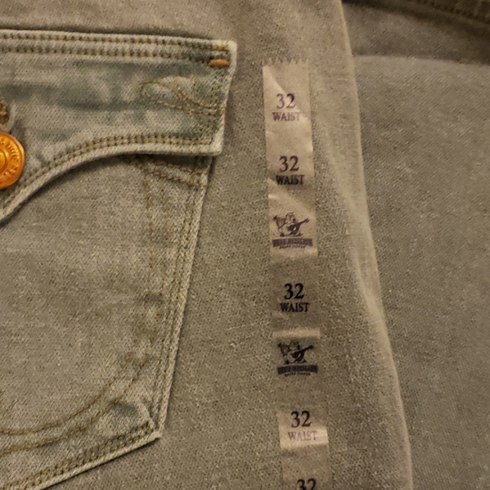 Jean's - Picture 3 of 5